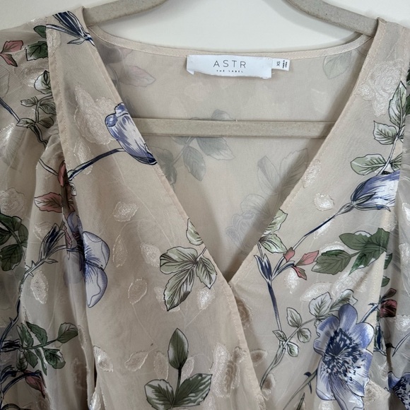 ASTR Floral Pink Bodysuit Size XS - Picture 3 of 7